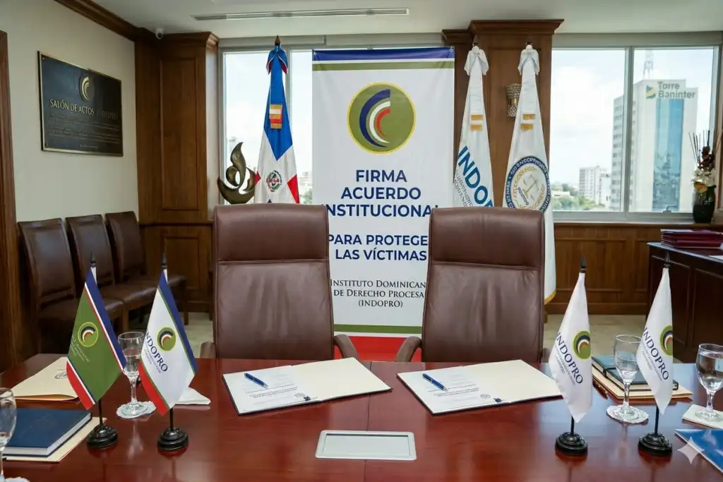 Usina de Justicia firma un convenio internacional con el Instituto Dominicano de Derecho Procesal para impulsar la protección de las víctimas